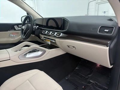 2026 Mercedes-Benz GLS - Photo 30