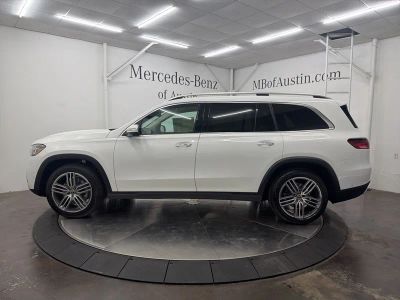 2026 Mercedes-Benz GLS - Photo 4