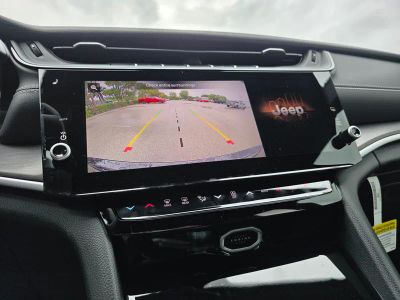 2026 Jeep Grand Cherokee — photo 21 view