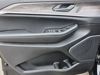 2026 Jeep Grand Cherokee — photo 15 view