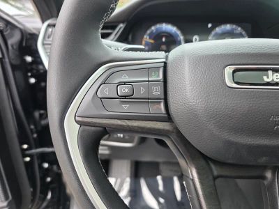 2026 Jeep Grand Cherokee — photo 18 view