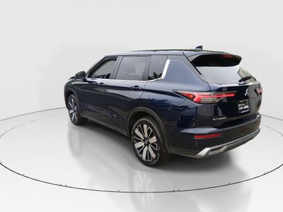 2025 Mitsubishi Outlander - Photo 5