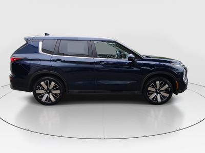 2025 Mitsubishi Outlander - Photo 8