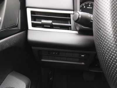 2025 Mitsubishi Outlander - Photo 13