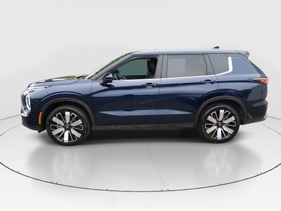2025 Mitsubishi Outlander - Photo 4