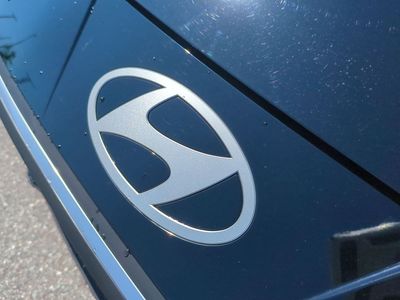 2025 Hyundai Elantra Hybrid - Photo 13