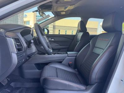 2025 Nissan Rogue — detail view