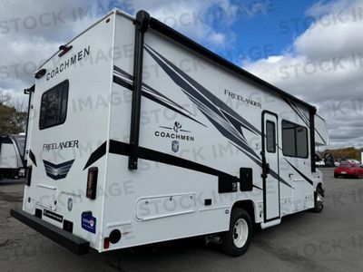 2025 Coachmen RV Freelander - Photo 6