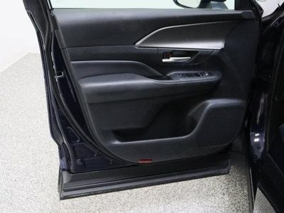 2025 Toyota Grand Highlander FWD — photo 12 view