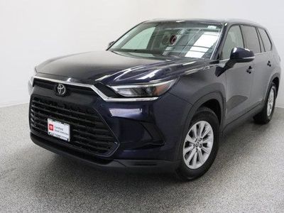 2025 Toyota Grand Highlander FWD — side profile view