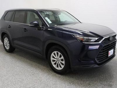 2025 Toyota Grand Highlander FWD — interior view