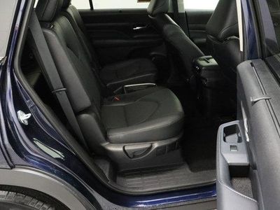 2025 Toyota Grand Highlander FWD — photo 37 view
