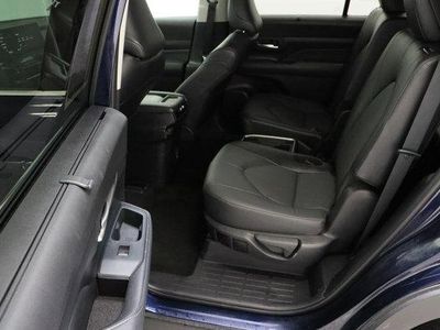 2025 Toyota Grand Highlander FWD — photo 29 view