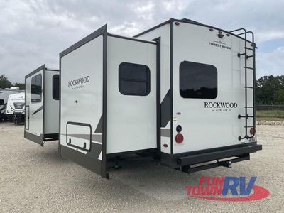 2026 Forest River RV Rockwood Ultra Lite - Photo 4