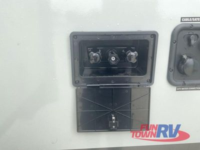 2026 Forest River RV Rockwood Ultra Lite - Photo 9