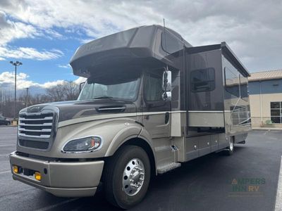 2025 Dynamax DynaQuest XL — interior view