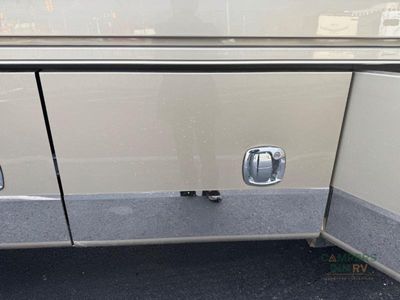 2025 Dynamax DynaQuest XL — photo 11 view