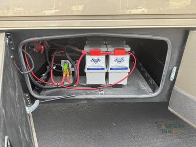 2025 Dynamax DynaQuest XL — photo 24 view