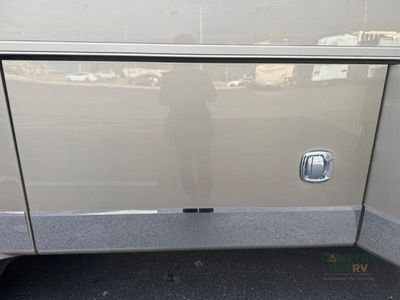 2025 Dynamax DynaQuest XL — photo 13 view