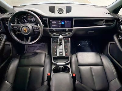 2022 Porsche Macan - Photo 16