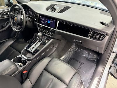 2022 Porsche Macan - Photo 15