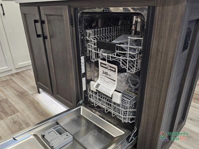 2026 Venture RV SportTrek Touring Edition — photo 17 view