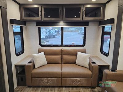 2026 Venture RV SportTrek Touring Edition — photo 44 view