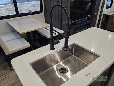 2026 Venture RV SportTrek Touring Edition — photo 14 view