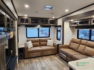 2026 Venture RV SportTrek Touring Edition — photo 39 view