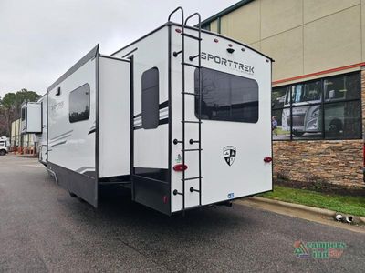 2026 Venture RV SportTrek Touring Edition — detail view