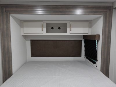 2026 Grand Design Transcend - Photo 8