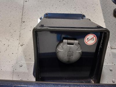 2024 SeaArk RX 180 — engine compartment view