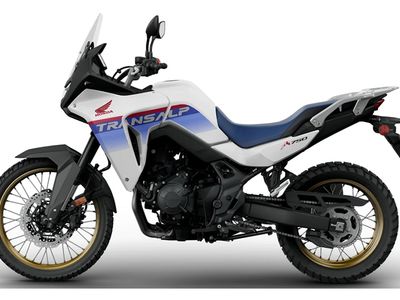 2025 Honda Transalp - Photo 10