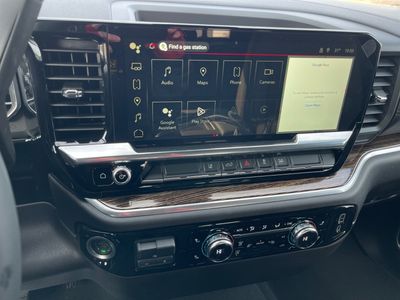 2025 GMC Sierra 2500HD — photo 8 view