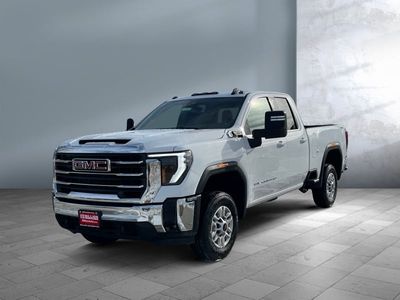 2025 GMC Sierra 2500HD — front three-quarter view