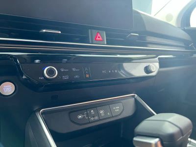 2026 Kia Carnival Hybrid — photo 26 view