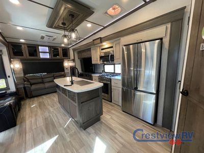 2021 Alliance RV Paradigm - Photo 11