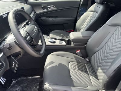 2026 Kia Sportage Plug-In Hybrid — photo 15 view