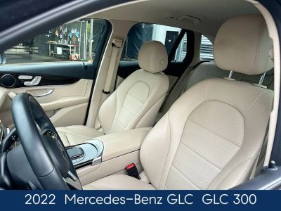 2022 Mercedes-Benz GLC — photo 8 view
