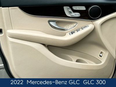 2022 Mercedes-Benz GLC — photo 16 view