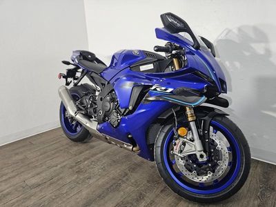 2026 Yamaha YZF-R1 - Photo 3