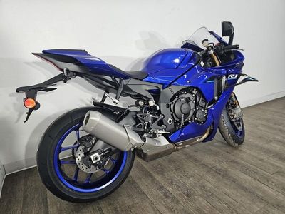 2026 Yamaha YZF-R1 - Photo 9