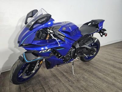 2026 Yamaha YZF-R1 - Photo 5