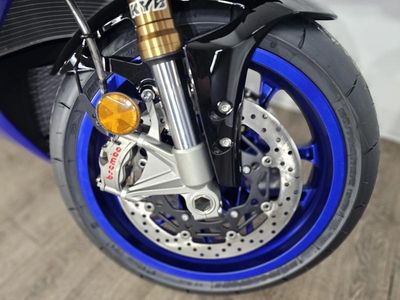 2026 Yamaha YZF-R1 - Photo 10