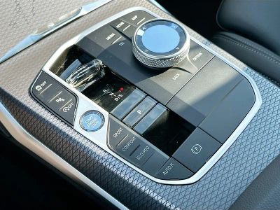 2026 BMW 3 Series — photo 14 view