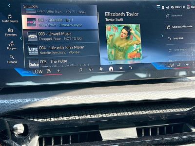 2026 BMW 3 Series — photo 12 view