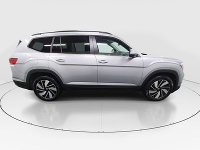 2026 Volkswagen Atlas — photo 8 view