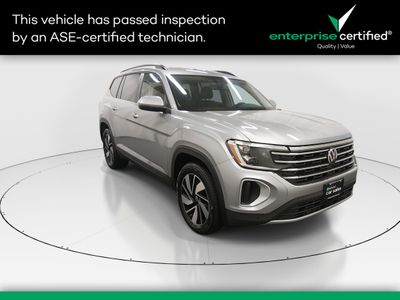 2026 Volkswagen Atlas 2.0T SE w/Technology 4MOTION — front three-quarter view