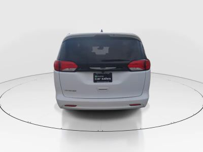 2023 Chrysler Voyager - Photo 6