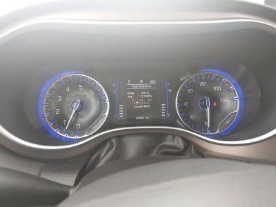 2023 Chrysler Voyager - Photo 14